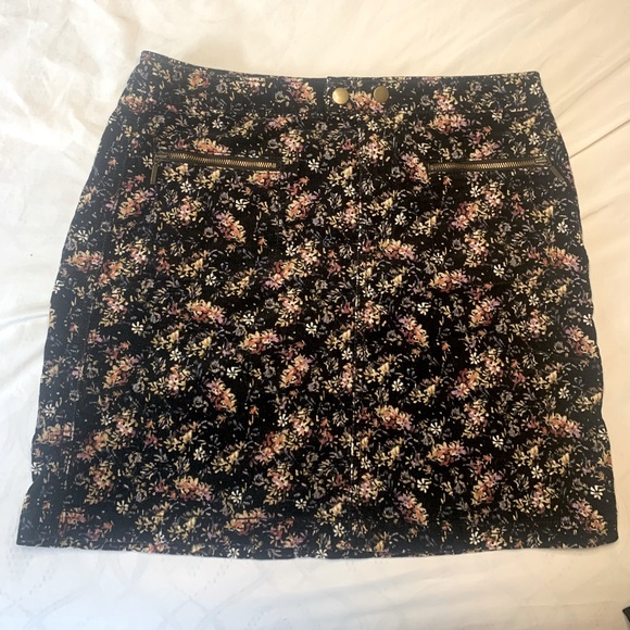 Mossimo Corduroy Skirt - Picture 5 of 9